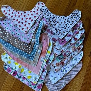 15 copper pearl printed bibs